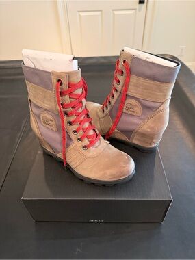 SOREL Women's Lexie Wedge Waterproof Boot - “Quarry” 9.5 w/ box.